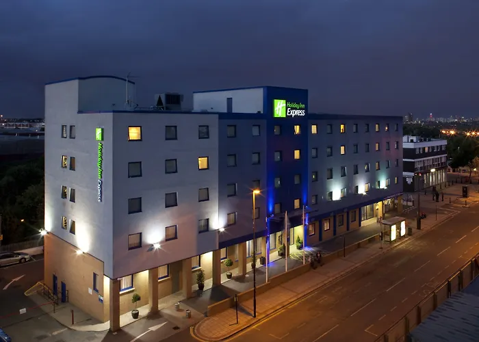 Holiday Inn Express Park Royal By IhgHotel Londra